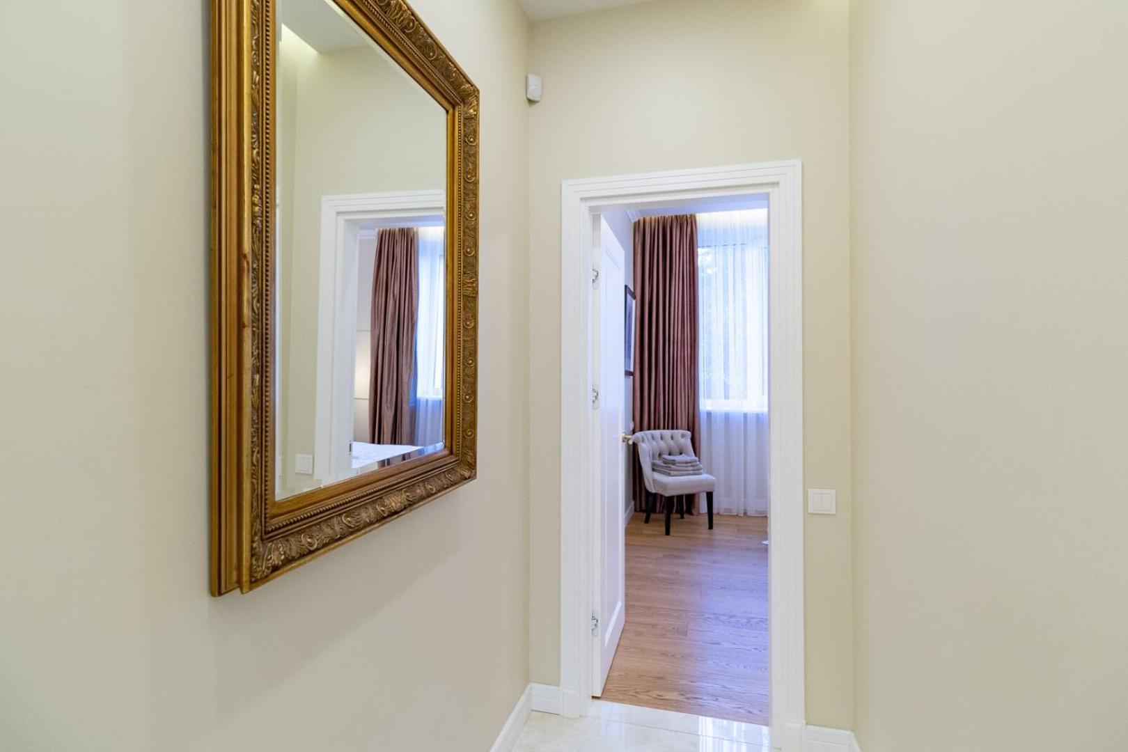 Luxury Central Apartment In Putvinskio Street Kaunas Exteriör bild