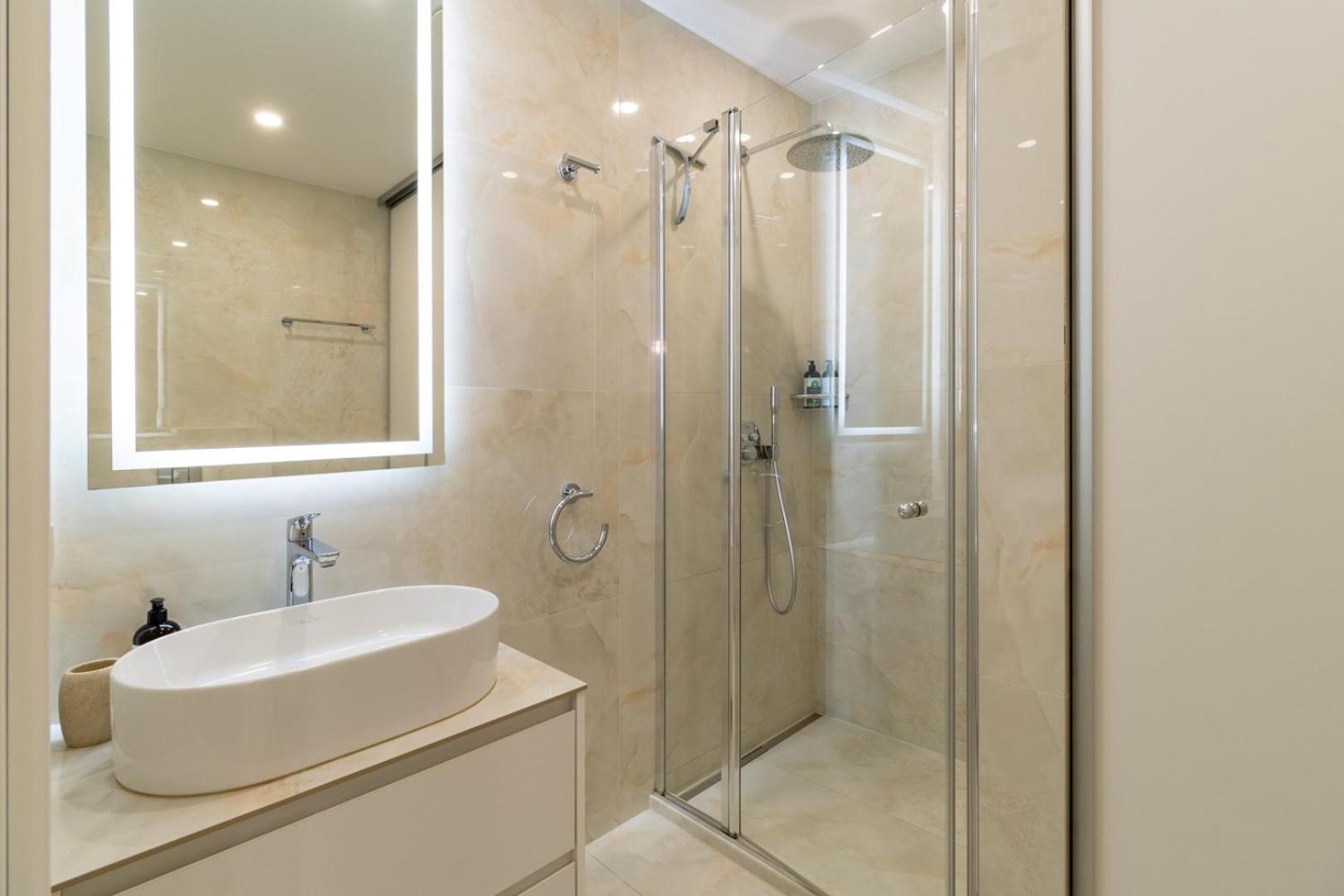 Luxury Central Apartment In Putvinskio Street Kaunas Exteriör bild